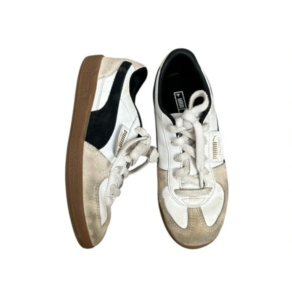Puma Palermo’s Beige and Black Sneakers